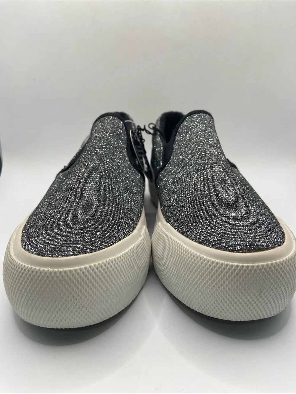 Alexis Be deal Slip On Platform Glitter Sneakers Size 6 New Metallic